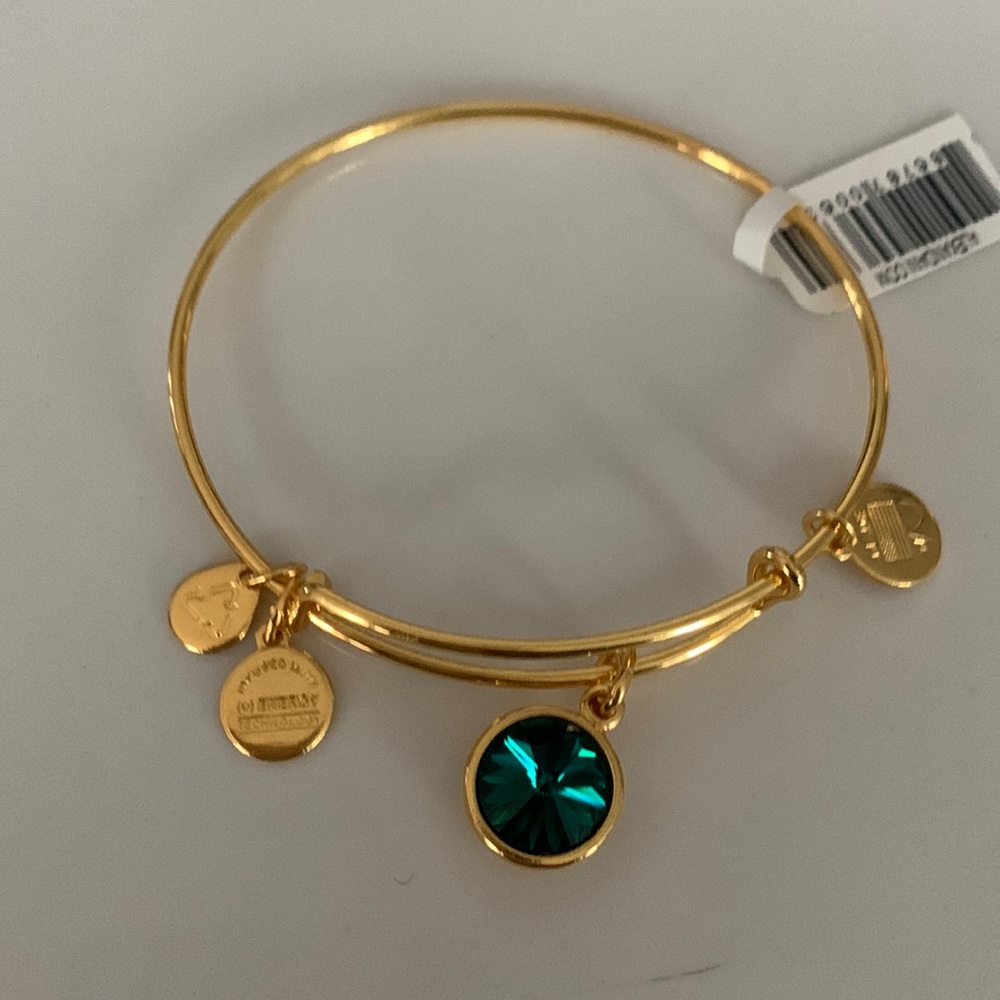 NWT Alex and Ani May Emerald Bracelet